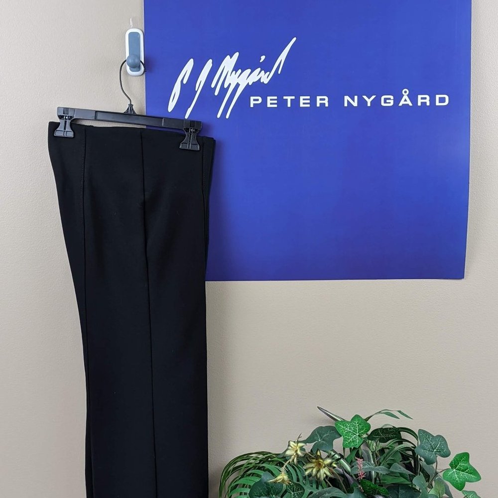Peter Nygard Luxe E4 Pontr Straight Pants